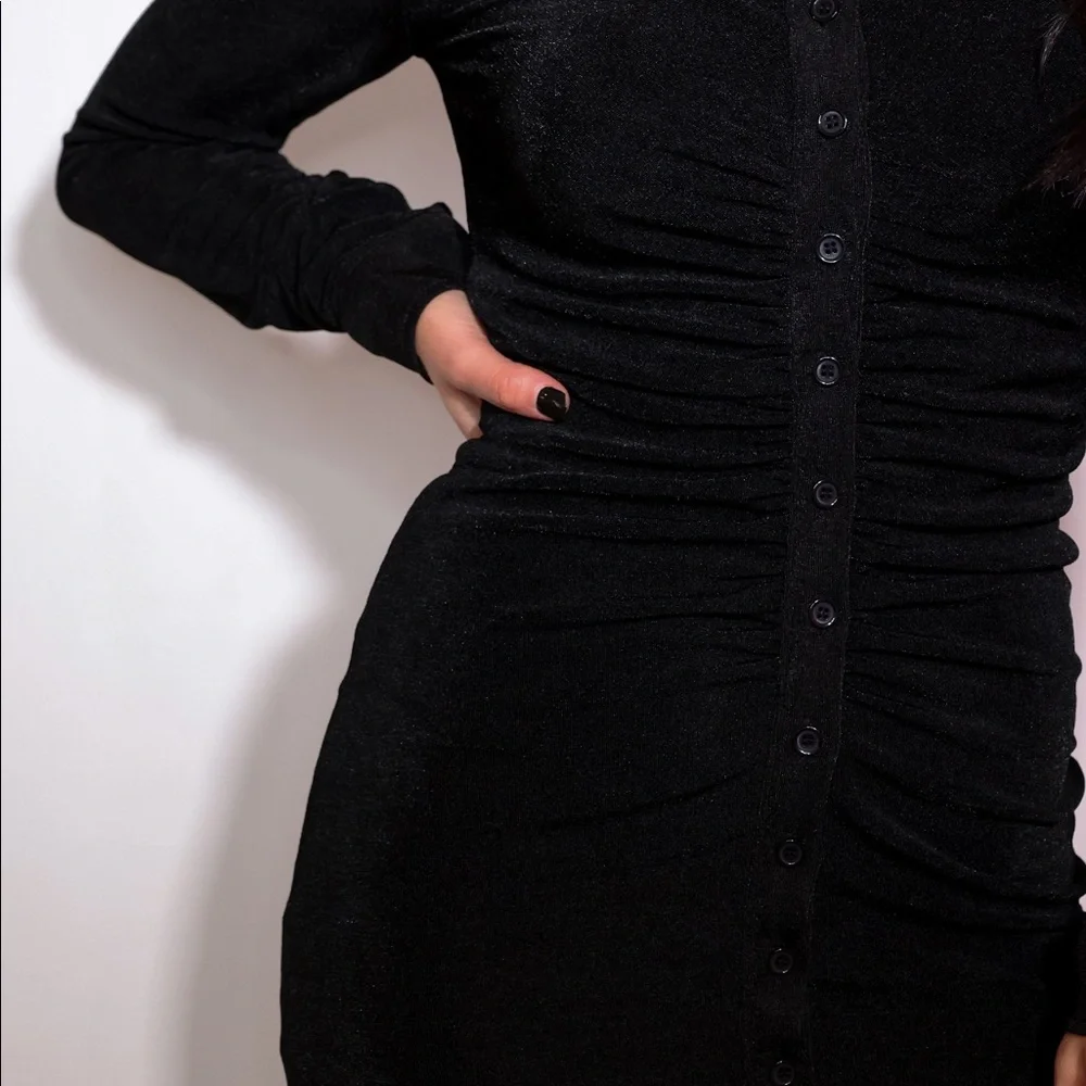 Ruched Black Dress 🖤🖤 - Picture 4 of 5